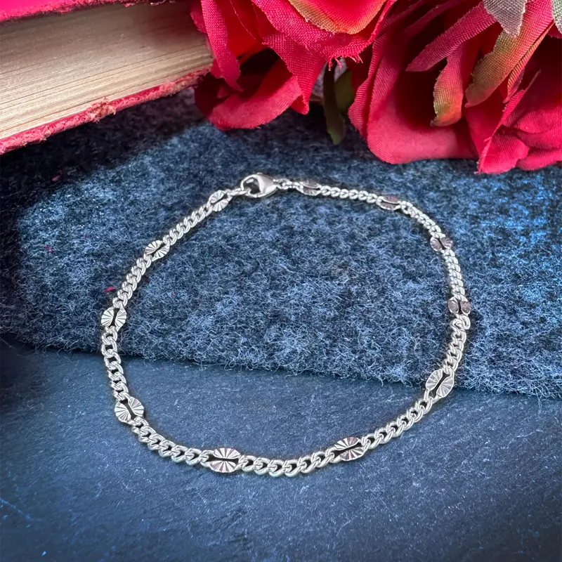 Sterling Silver Saturn Curb Chain with Sunburst Discs Footage