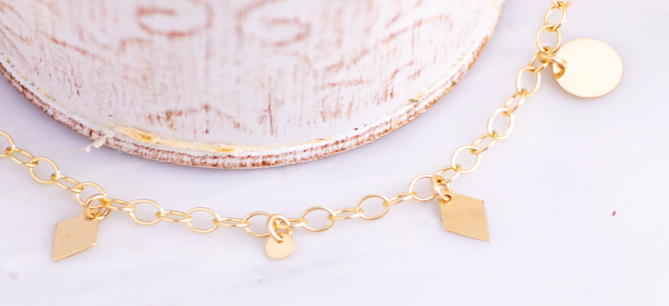 Gold-filled necklace with flat circle and diamond blank charms